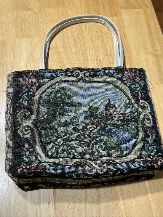 Handbags - Tapestry-Style Scenic Tote Bag in Multicolor